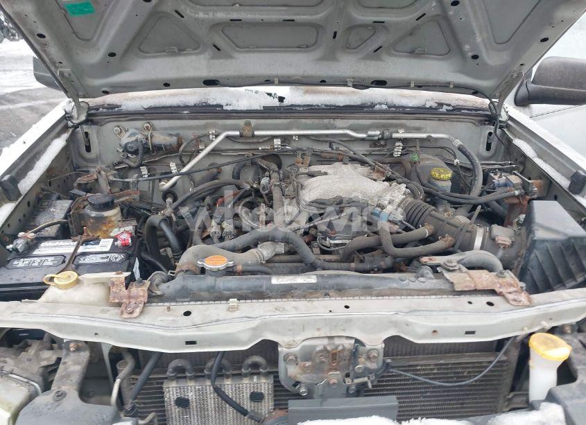 Photo 10 of 2002 Nissan Frontier XE-V6 (VIN 1N6ED29X42C312987)