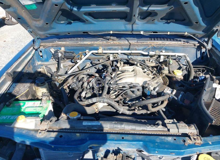 Photo 10 of 2003 Nissan Frontier XE-V6 (VIN 1N6ED29X43C431804)