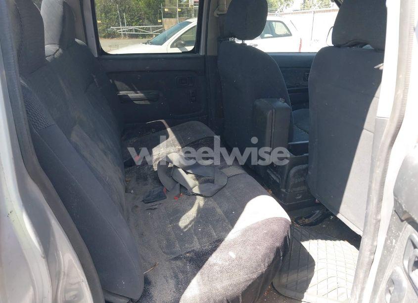 Photo 8 of 2003 Nissan Frontier XE-V6 (VIN 1N6ED29X53C439538)