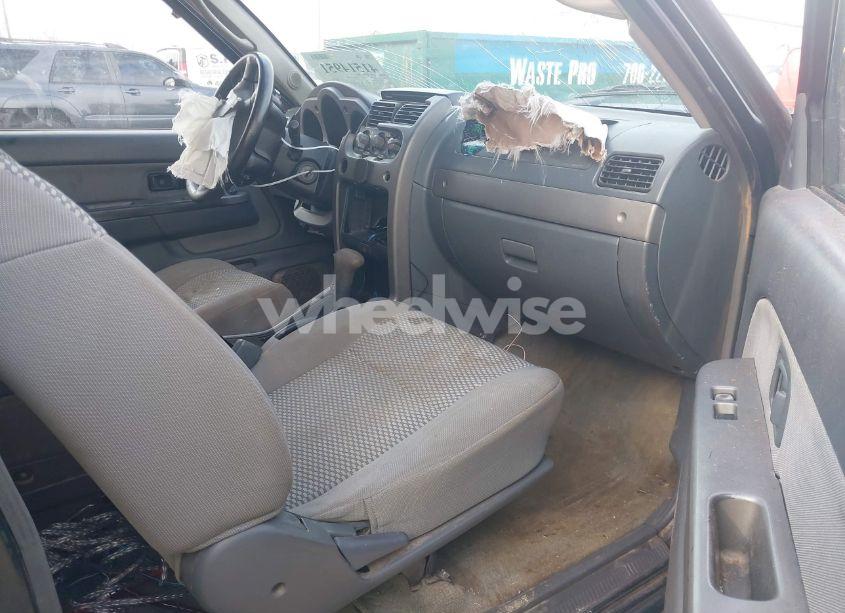 Photo 5 of 2002 Nissan Frontier SE-V6 (VIN 1N6ED29X62C382152)