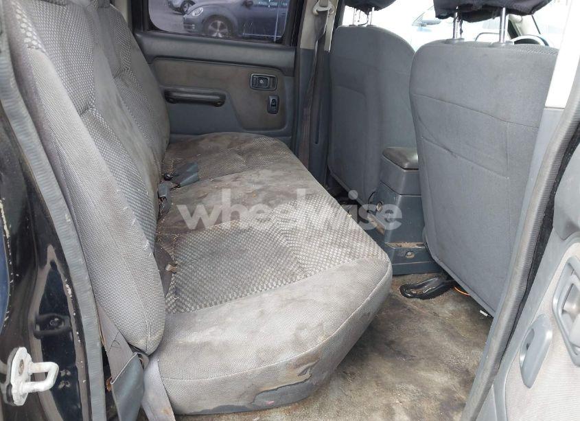 Photo 8 of 2003 Nissan Frontier SE-V6 (VIN 1N6ED29X83C402872)