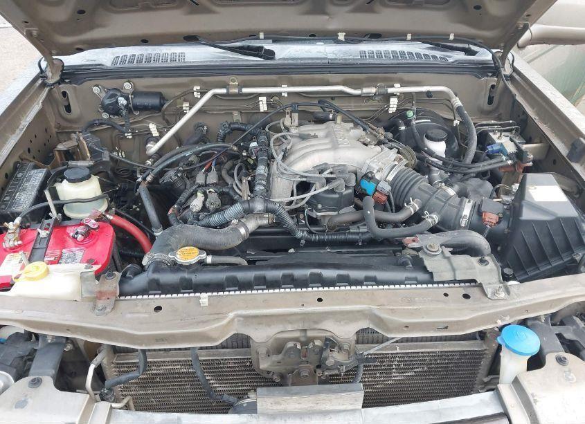 Photo 10 of 2002 Nissan Frontier SE-V6 (VIN 1N6ED29X92C315397)