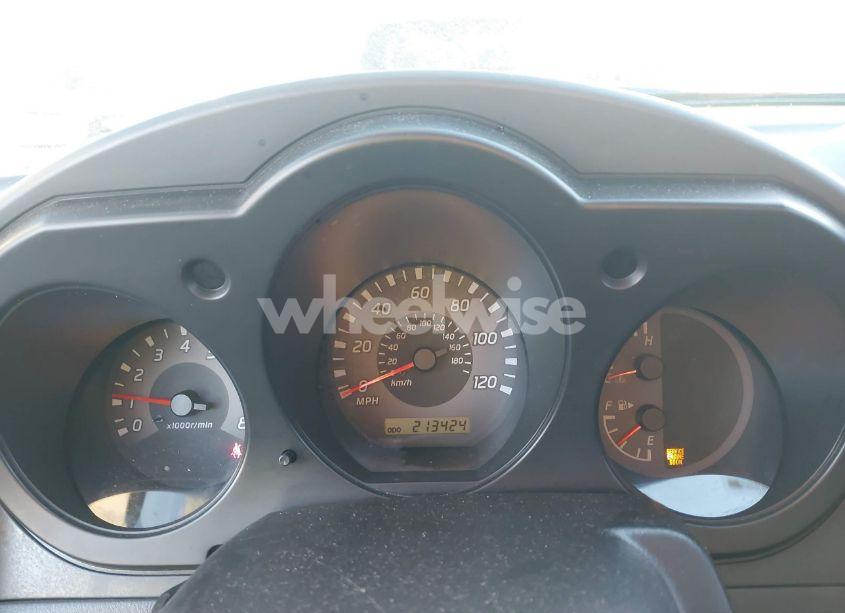 Photo 7 of 2002 Nissan Frontier XE-V6 (VIN 1N6ED29XX2C349090)