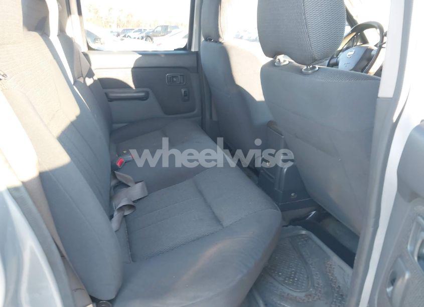 Photo 8 of 2002 Nissan Frontier XE-V6 (VIN 1N6ED29XX2C349090)