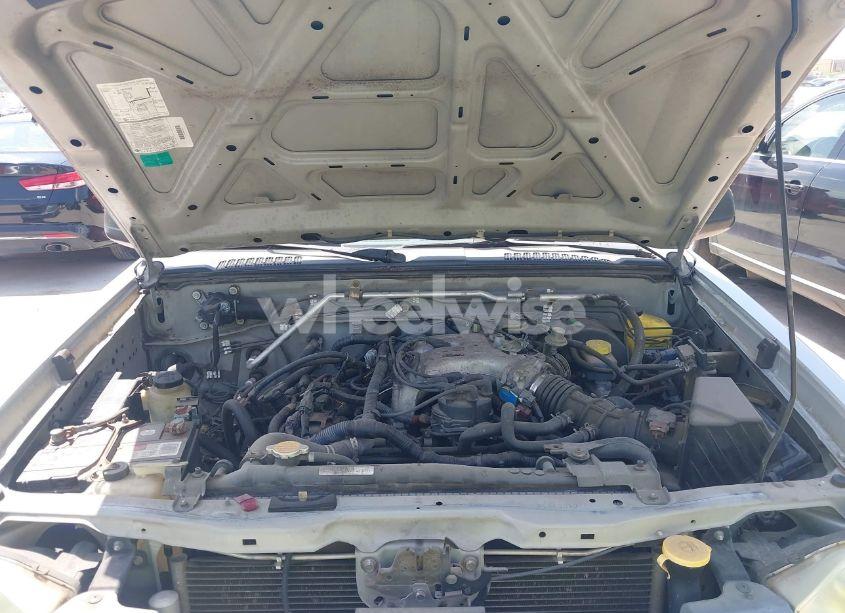 Photo 10 of 2003 Nissan Frontier XE-V6 (VIN 1N6ED29XX3C469019)