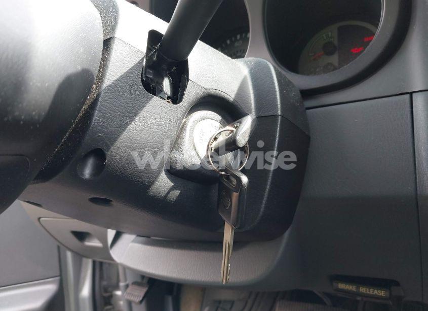 Photo 11 of 2003 Nissan Frontier XE-V6 (VIN 1N6ED29Y13C440999)