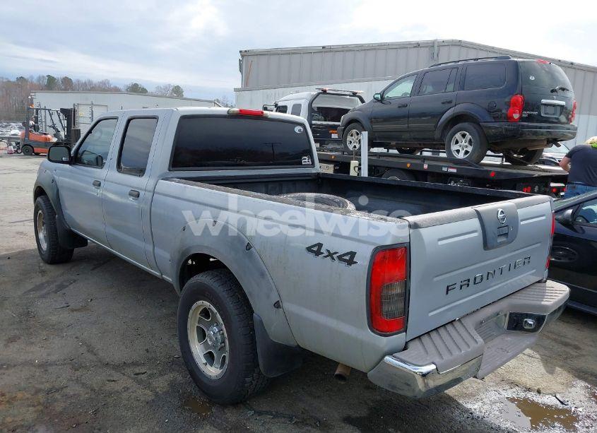 Photo 3 of 2003 Nissan Frontier XE-V6 (VIN 1N6ED29Y13C440999)