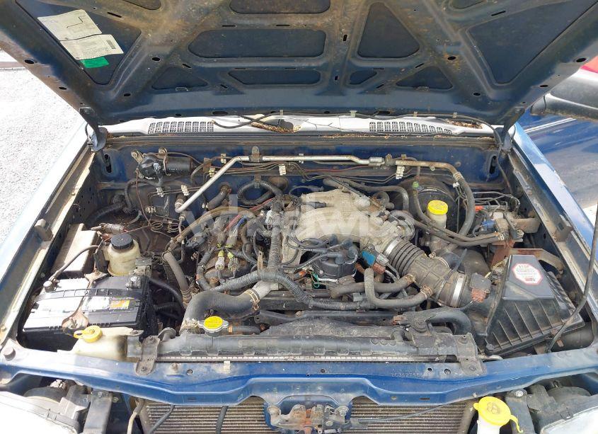 Photo 10 of 2002 Nissan Frontier XE-V6 (VIN 1N6ED29Y22C362795)