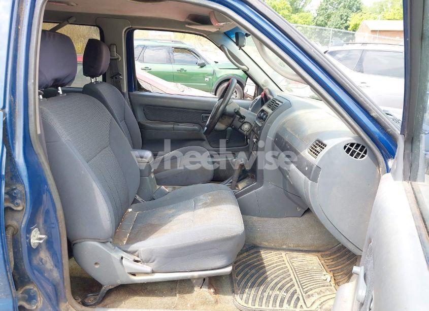 Photo 5 of 2002 Nissan Frontier XE-V6 (VIN 1N6ED29Y22C362795)