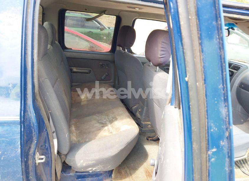 Photo 8 of 2002 Nissan Frontier XE-V6 (VIN 1N6ED29Y22C362795)