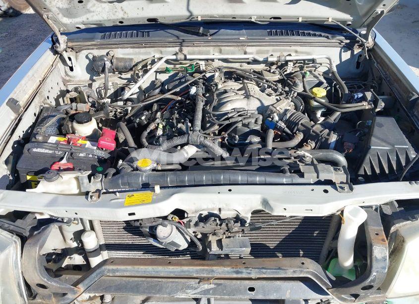 Photo 10 of 2003 Nissan Frontier XE-V6 (VIN 1N6ED29Y23C409535)