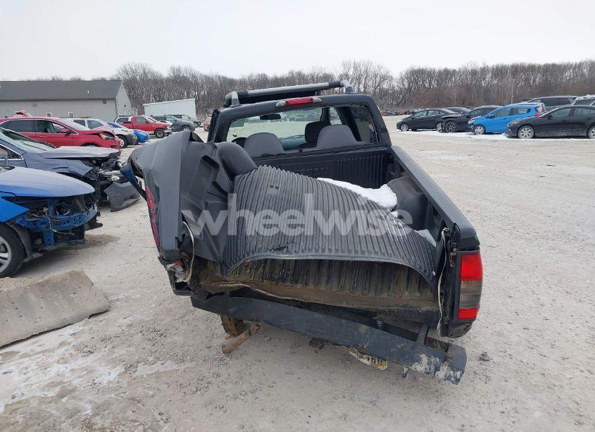 Photo 16 of 2002 Nissan Frontier SE-V6 (VIN 1N6ED29Y32C366211)