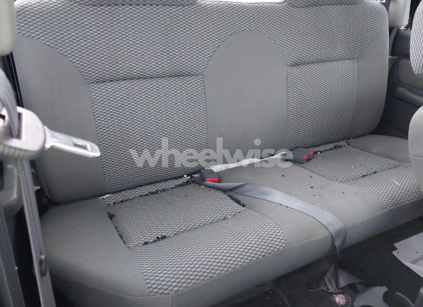 Photo 8 of 2002 Nissan Frontier SE-V6 (VIN 1N6ED29Y32C366211)