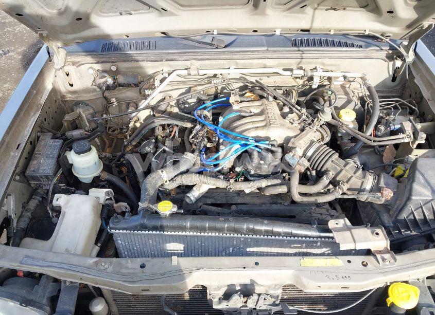 Photo 10 of 2003 Nissan Frontier XE-V6 (VIN 1N6ED29Y63C460293)