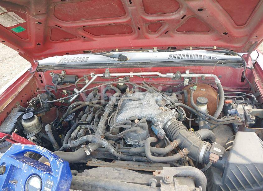 Photo 10 of 2002 Nissan Frontier XE-V6 (VIN 1N6ED29Y82C310880)