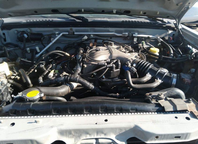 Photo 10 of 2002 Nissan Frontier SE-V6 (VIN 1N6ED29Y82C363708)