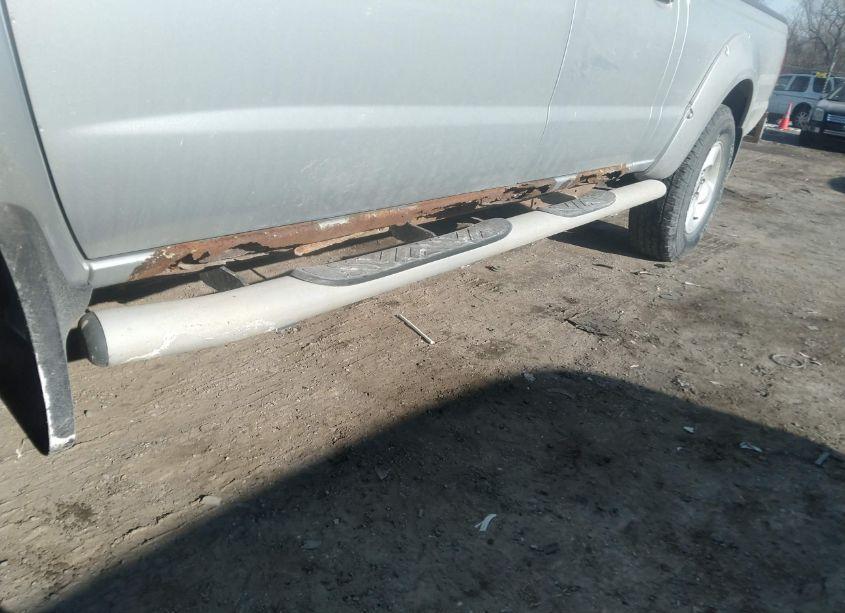 Photo 13 of 2002 Nissan Frontier SE-V6 (VIN 1N6ED29Y82C363708)