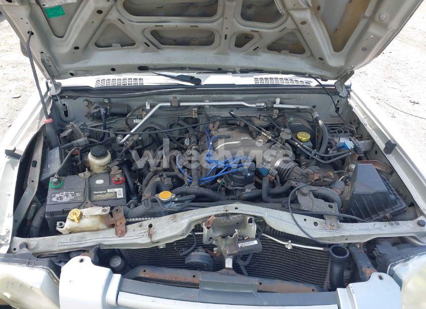 Photo 10 of 2003 Nissan Frontier XE-V6 (VIN 1N6ED29Y83C427148)