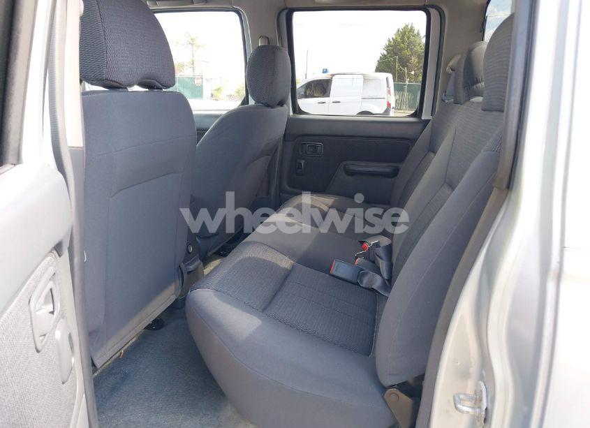 Photo 8 of 2003 Nissan Frontier XE-V6 (VIN 1N6ED29Y83C427148)