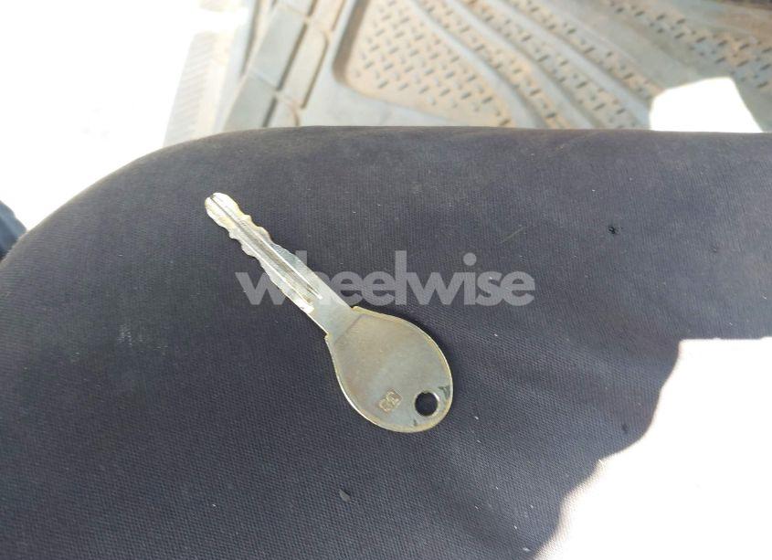 Photo 11 of 2003 Nissan Frontier XE-V6 (VIN 1N6ED29Y83C432902)