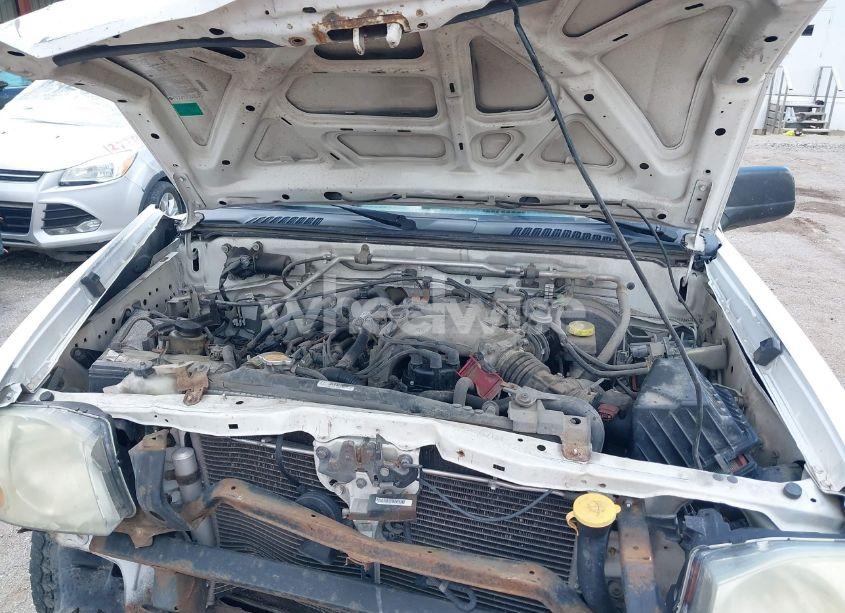 Photo 10 of 2003 Nissan Frontier XE-V6 (VIN 1N6ED29Y83C451126)