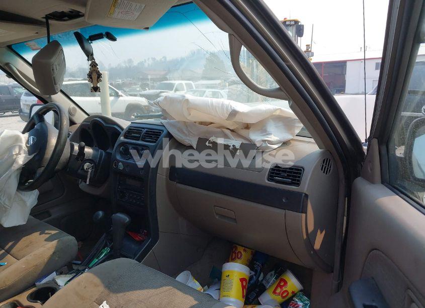 Photo 5 of 2002 Nissan Frontier XE-V6 (VIN 1N6ED29YX2C369056)