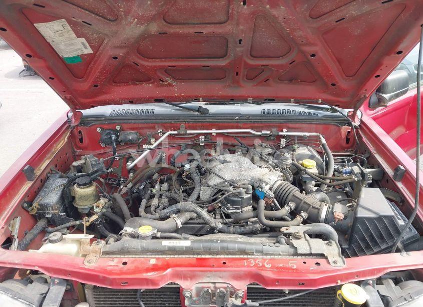 Photo 10 of 2003 Nissan Frontier 4WD XE (VIN 1N6ED29YX3C458918)