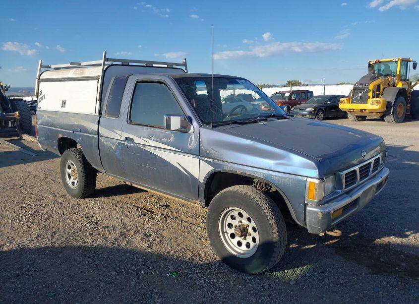 1994 Nissan Truck KING CAB SE/KING CAB XE (VIN 1N6HD16Y8RC399016) main photo