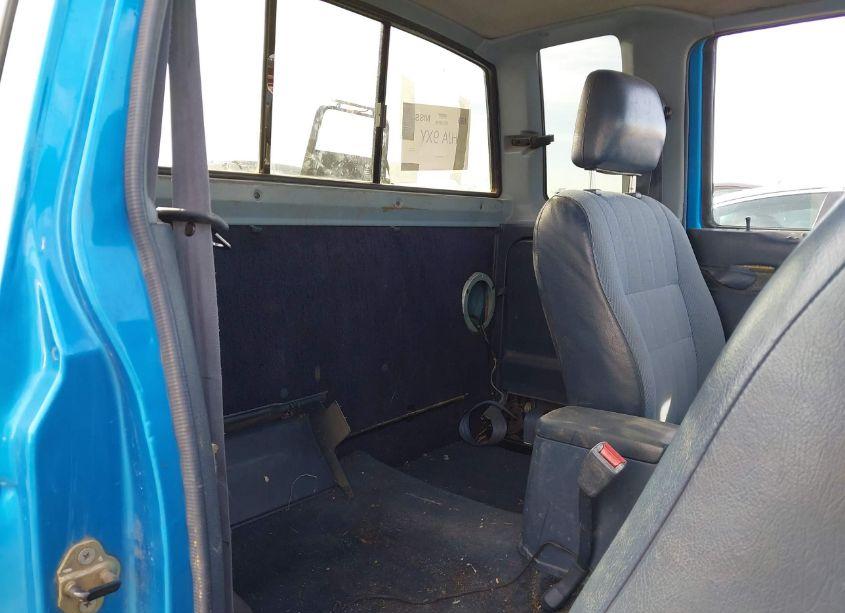 Photo 8 of 1995 Nissan Truck KING CAB SE/KING CAB XE (VIN 1N6HD16YXSC346470)