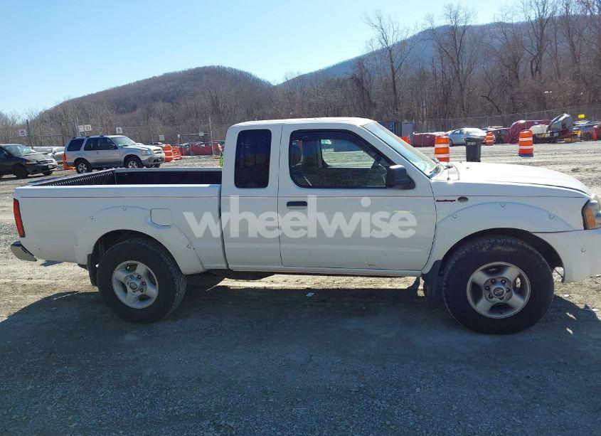 Photo 13 of 2002 Nissan Frontier SVE-V6 (VIN 1N6MD26Y12C363615)