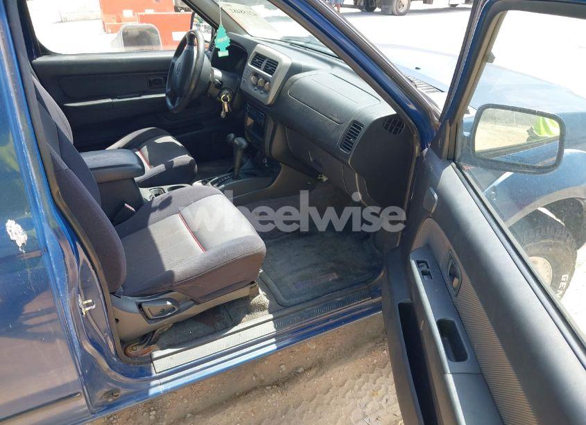 Photo 5 of 2001 Nissan Frontier SC-V6 (VIN 1N6MD26Y51C342250)