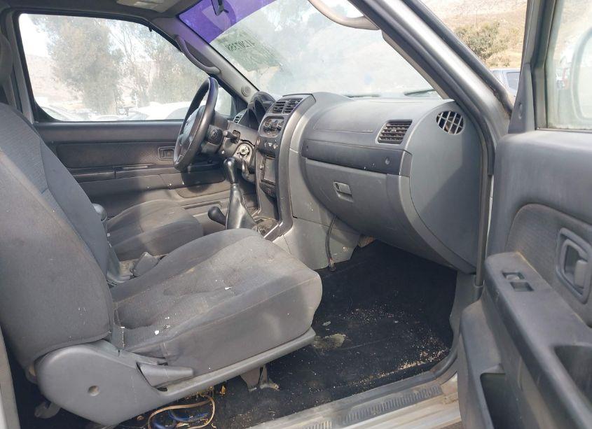 Photo 5 of 2003 Nissan Frontier SVE-V6 (VIN 1N6MD26YX3C463763)