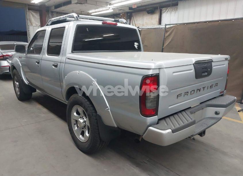 Photo 3 of 2001 Nissan Frontier SC-V6 (VIN 1N6MD27T01C384859)
