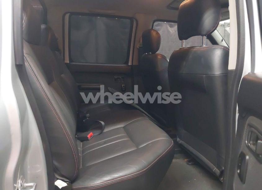 Photo 8 of 2001 Nissan Frontier SC-V6 (VIN 1N6MD27T01C384859)