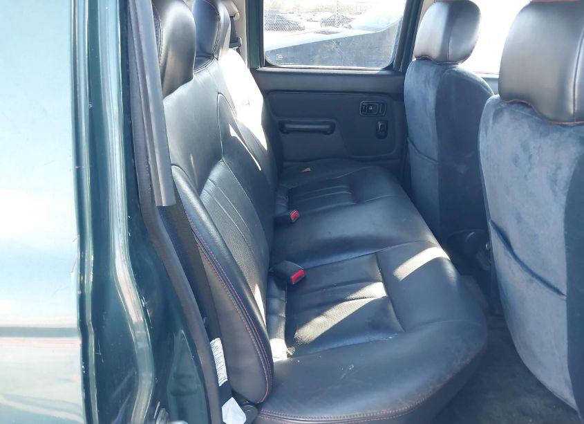 Photo 8 of 2002 Nissan Frontier SC-V6 (VIN 1N6MD27T32C328223)