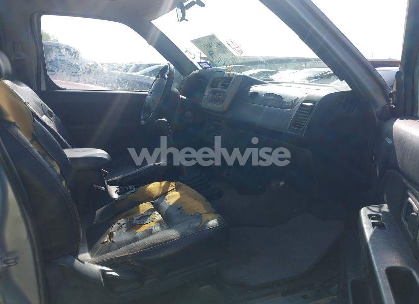 Photo 5 of 2001 Nissan Frontier SC-V6 (VIN 1N6MD27T91C386609)