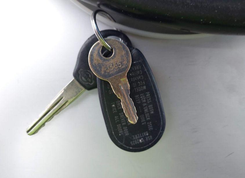 Photo 11 of 2001 Nissan Frontier SC-V6 (VIN 1N6MD27Y61C378088)