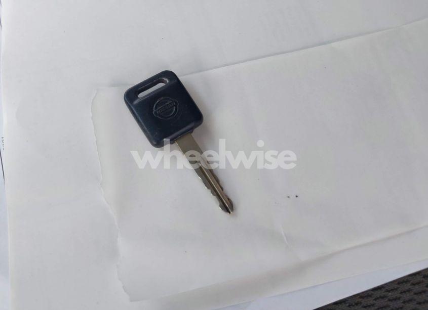 Photo 11 of 2002 Nissan Frontier SVE-V6 (VIN 1N6MD29Y12C362332)