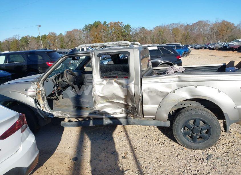 Photo 15 of 2003 Nissan Frontier SVE-V6 (VIN 1N6MD29Y33C465074)