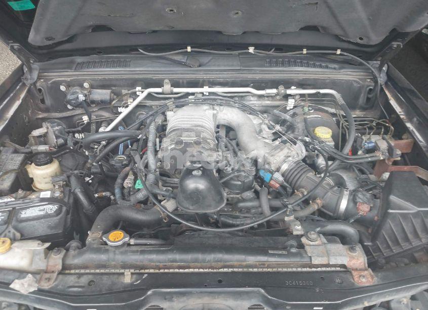 Photo 10 of 2003 Nissan Frontier SC-V6 (VIN 1N6MD29Y73C415360)