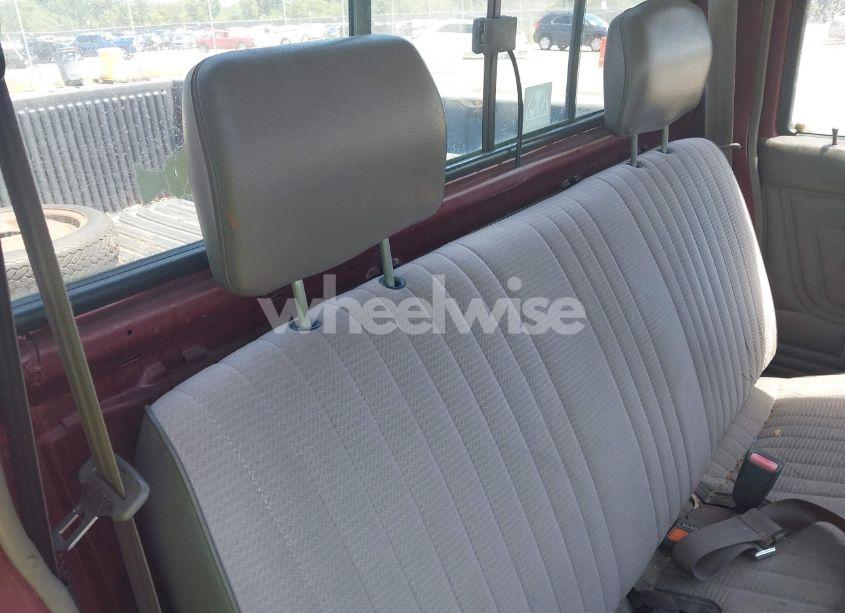 Photo 8 of 1989 Nissan D21 SHORT BED (VIN 1N6ND11S6KC403463)