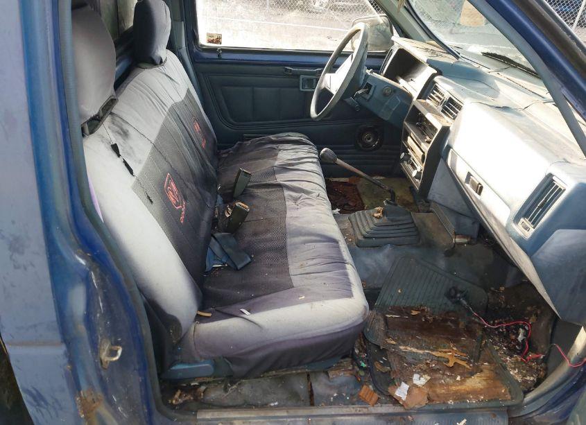 Photo 8 of 1986 Nissan D21 SHORT BED (VIN 1N6ND11S7GC413863)