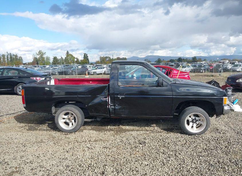 Photo 13 of 1992 Nissan Truck SHORT WHEELBASE (VIN 1N6SD11S0NC337483)