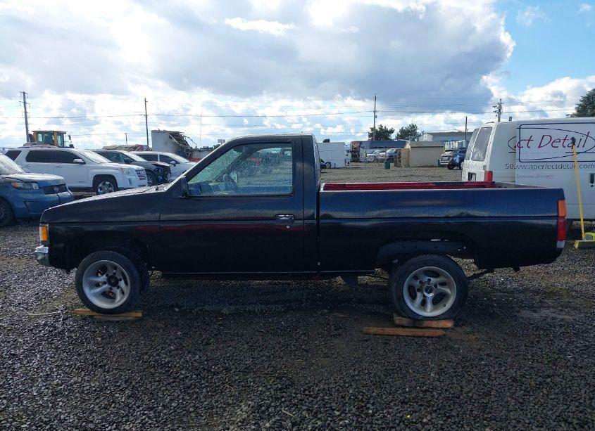 Photo 14 of 1992 Nissan Truck SHORT WHEELBASE (VIN 1N6SD11S0NC337483)