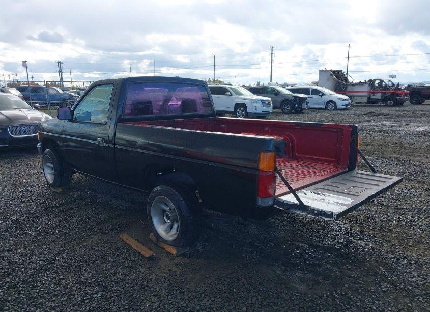Photo 3 of 1992 Nissan Truck SHORT WHEELBASE (VIN 1N6SD11S0NC337483)