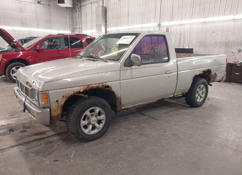 Photo 2 of 1996 Nissan Truck XE (VIN 1N6SD11S0TC376698)