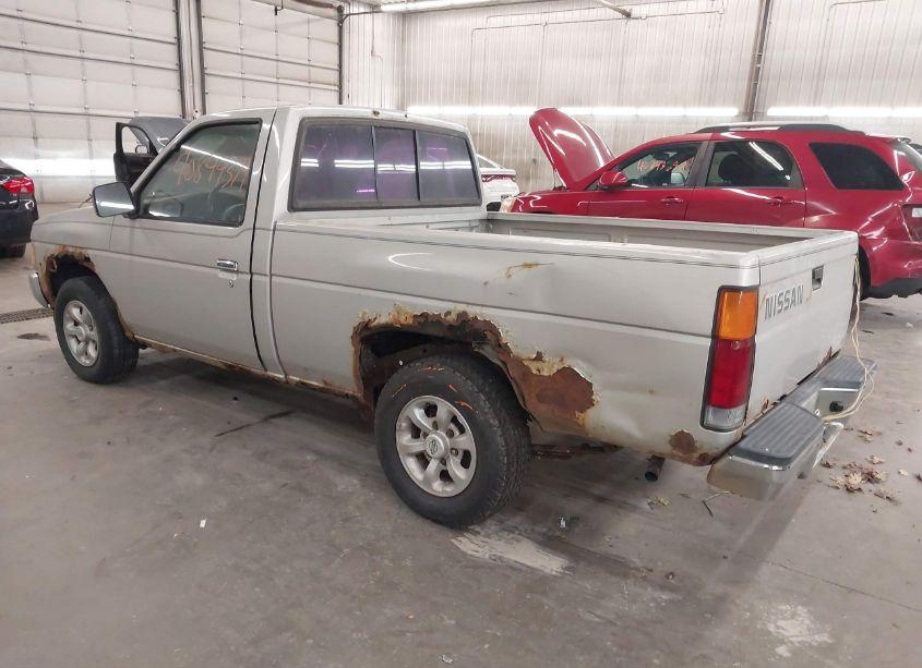 Photo 3 of 1996 Nissan Truck XE (VIN 1N6SD11S0TC376698)