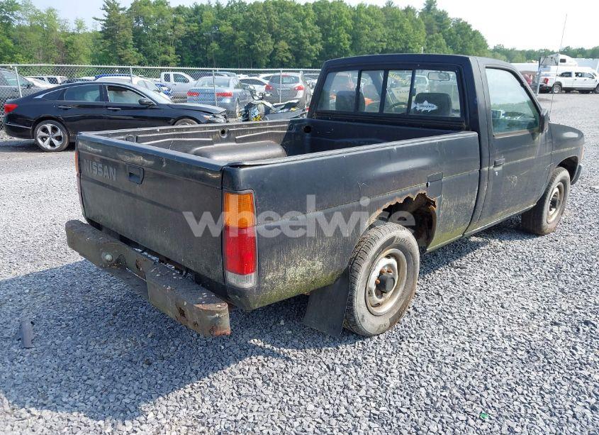 Photo 4 of 1993 Nissan Truck SHORT WHEELBASE (VIN 1N6SD11S1PC337477)