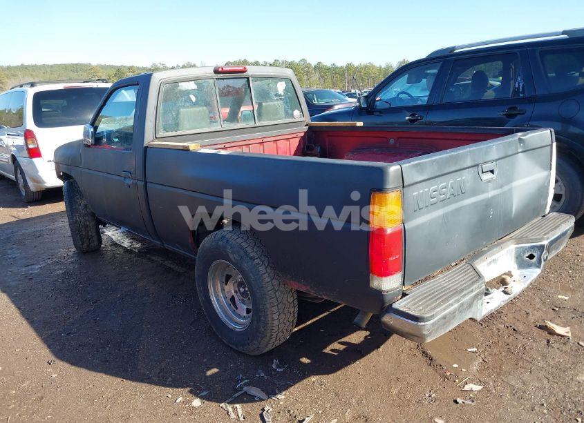 Photo 3 of 1995 Nissan Truck E/XE (VIN 1N6SD11S1SC466215)