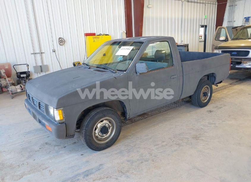 Photo 2 of 1993 Nissan Truck SHORT WHEELBASE (VIN 1N6SD11S3PC348898)